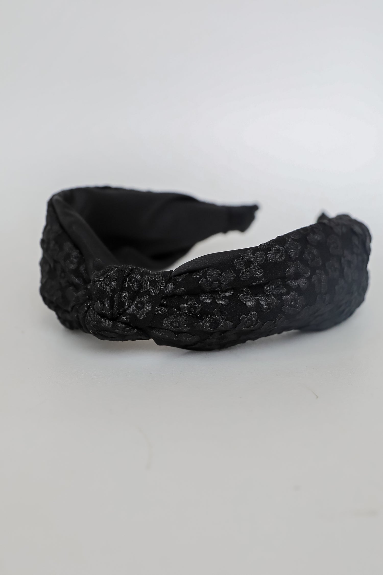 Sincerely Elegant Black Floral Mesh Knotted Headband