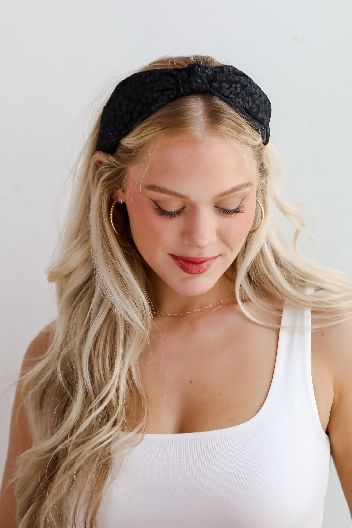 Sincerely Elegant Black Floral Mesh Knotted Headband