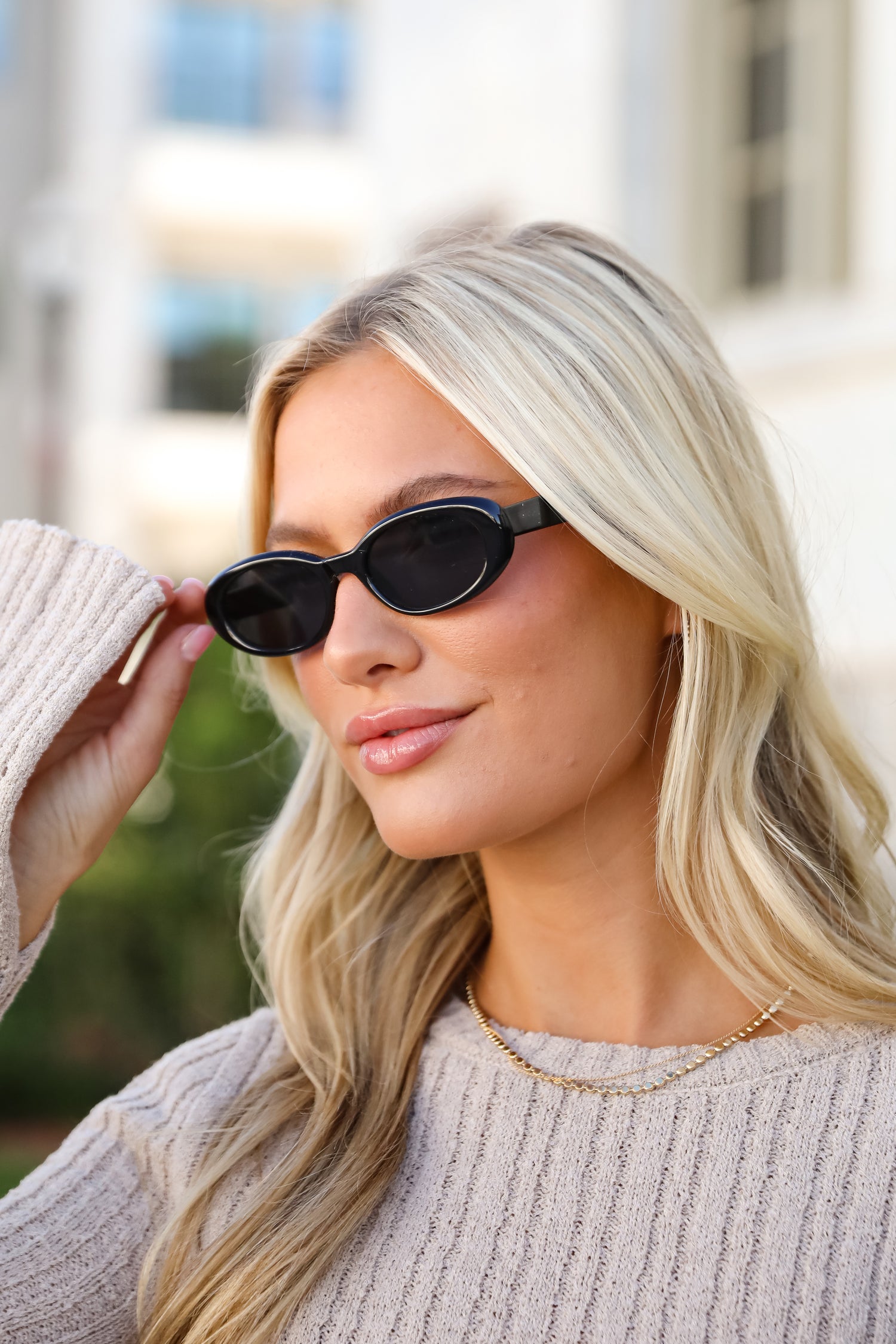 Chic Gaze Oval Sunglasses