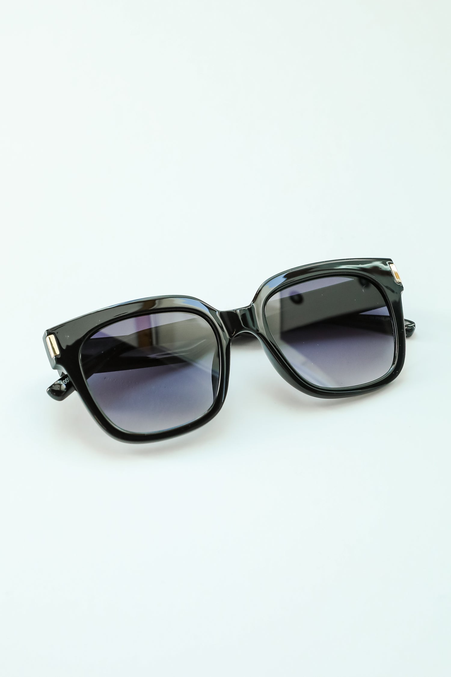 Icon Ready Black Square Sunglasses