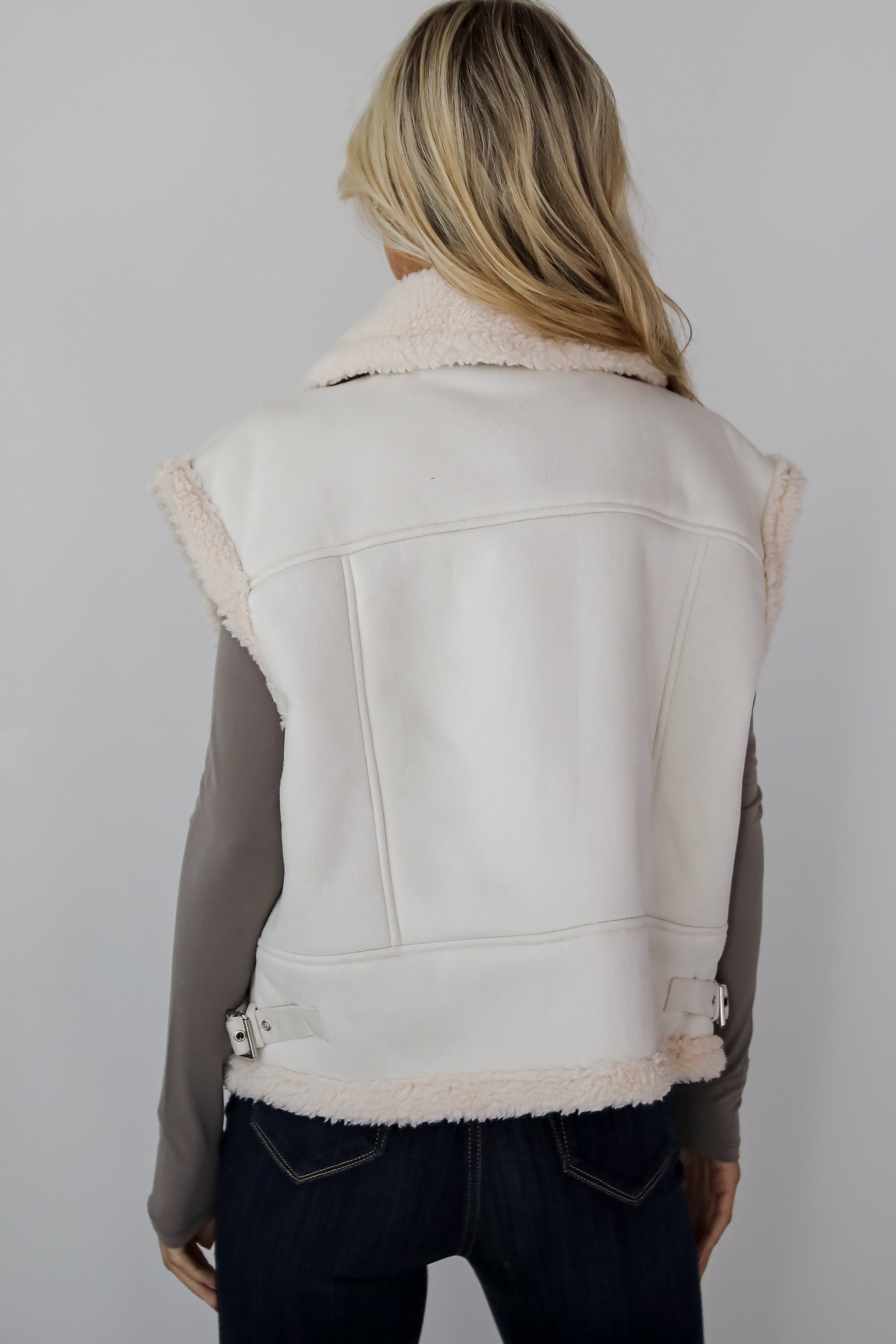 Poised Season Cream Sherpa Vest