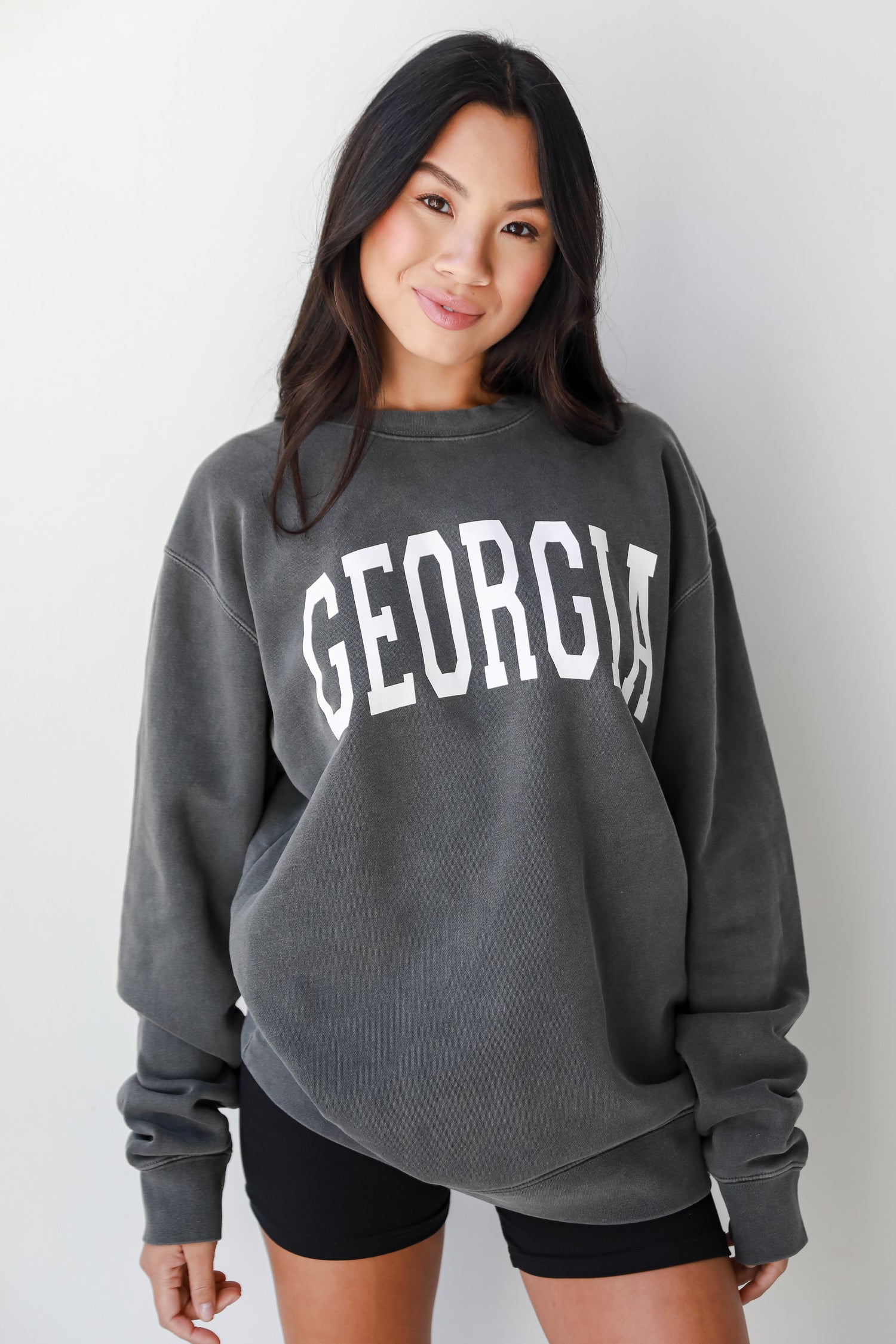 Charcoal Georgia Pullover. UGA Gameday Shirt. Oversized Sweatshirt. Cute Gameday Outfits