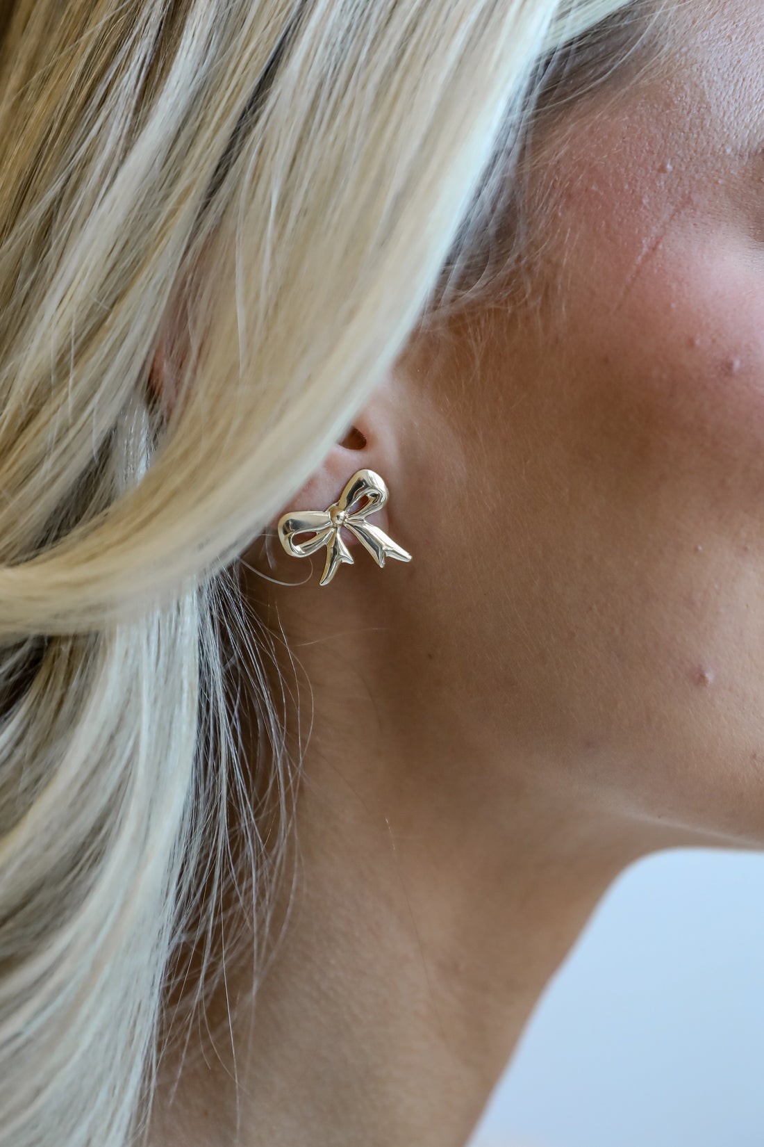 Finley Gold Bow Earrings