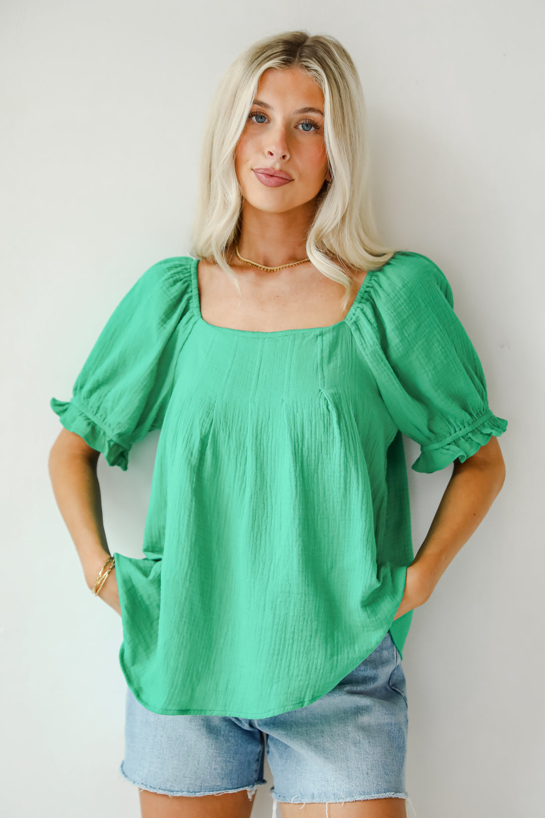 Airy Impression Kelly Green Linen Blouse