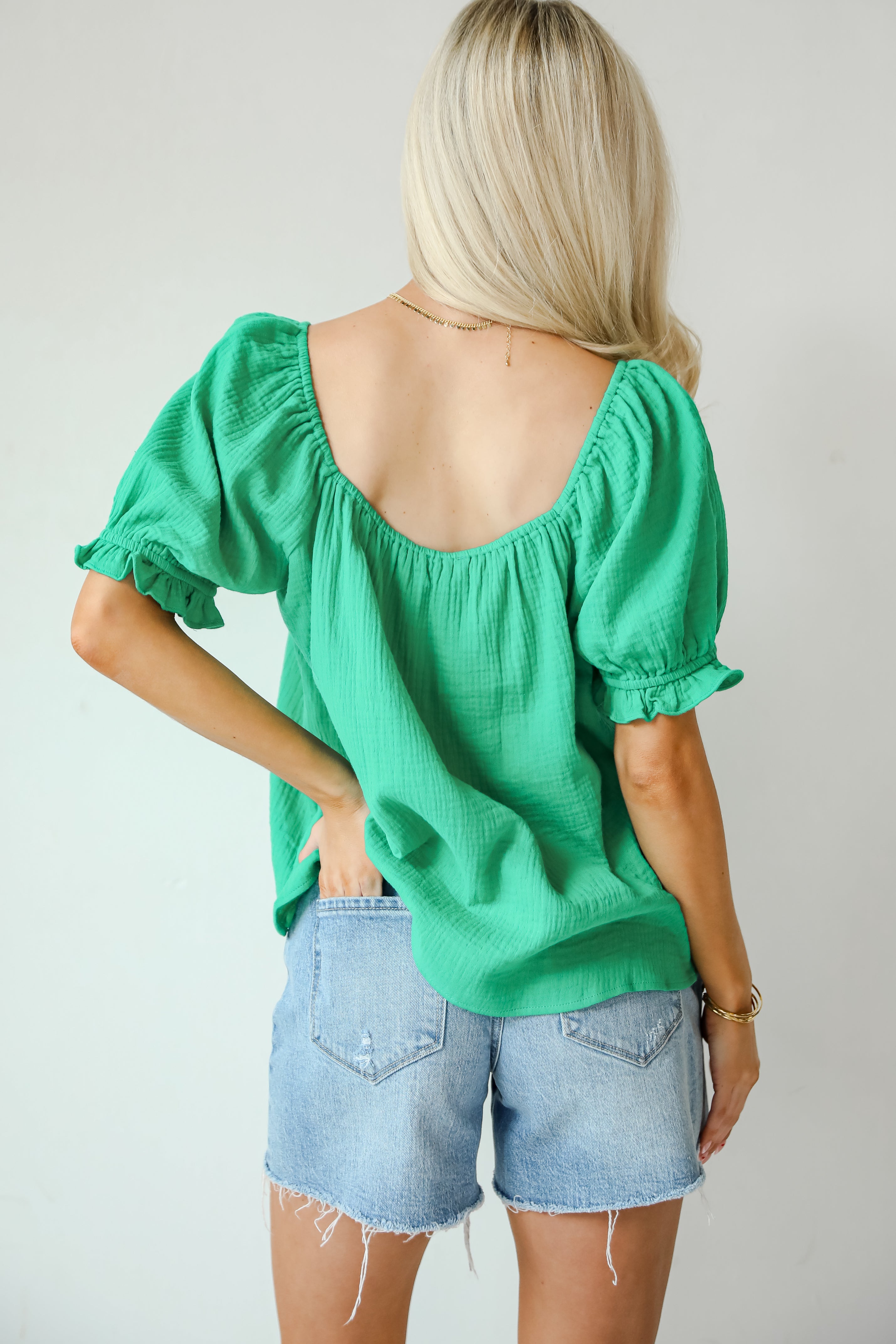 Airy Impression Kelly Green Linen Blouse