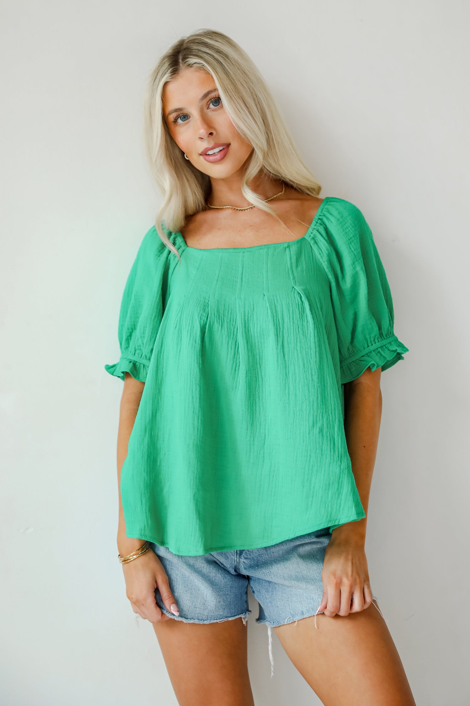 Airy Impression Kelly Green Linen Blouse