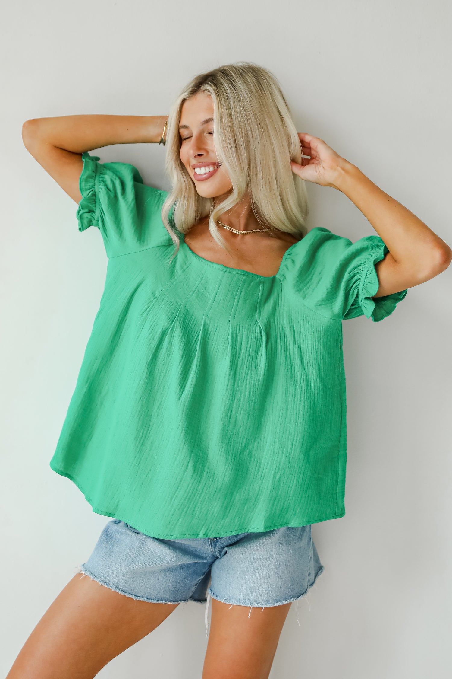 Airy Impression Kelly Green Linen Blouse