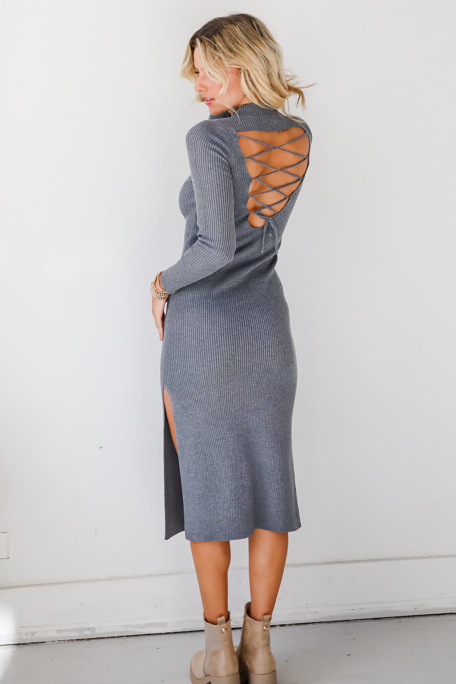 Mesmerizing Reputation Heather Grey Ribbed Midi Dress