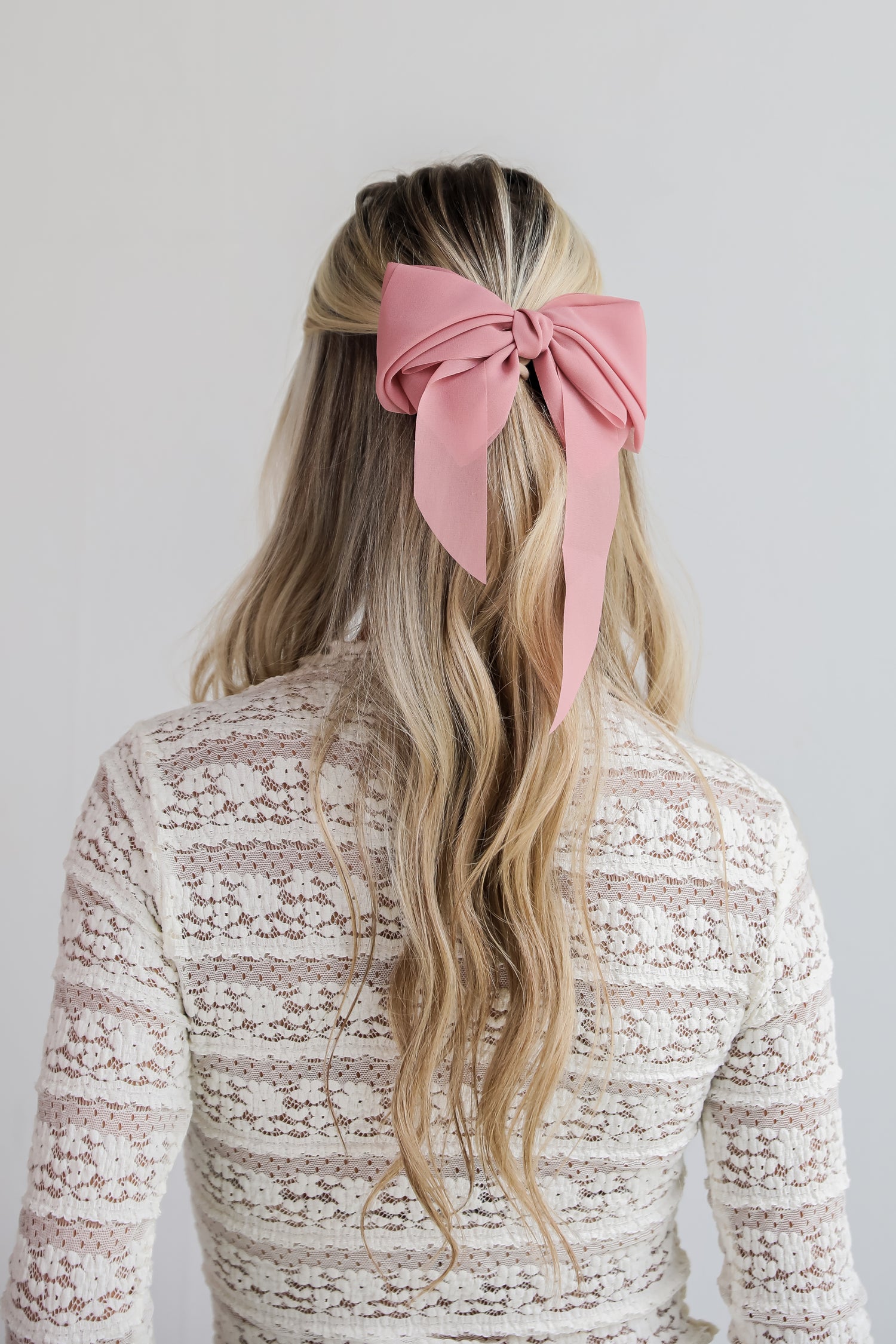 Luxe Poise Bow Hair Clip