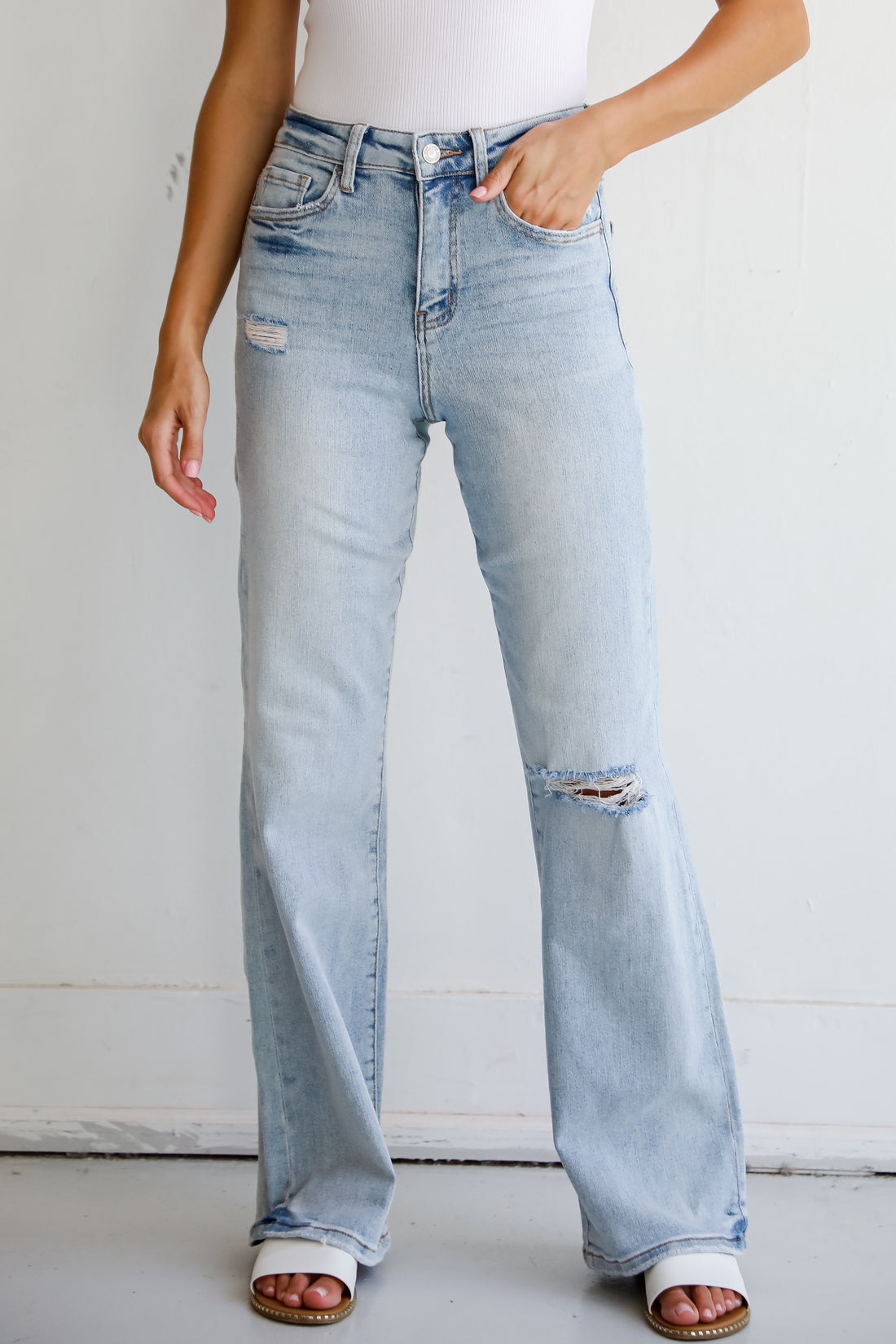 Crystal Light Wash 90s Vintage Super High Rise Straight Leg Jeans