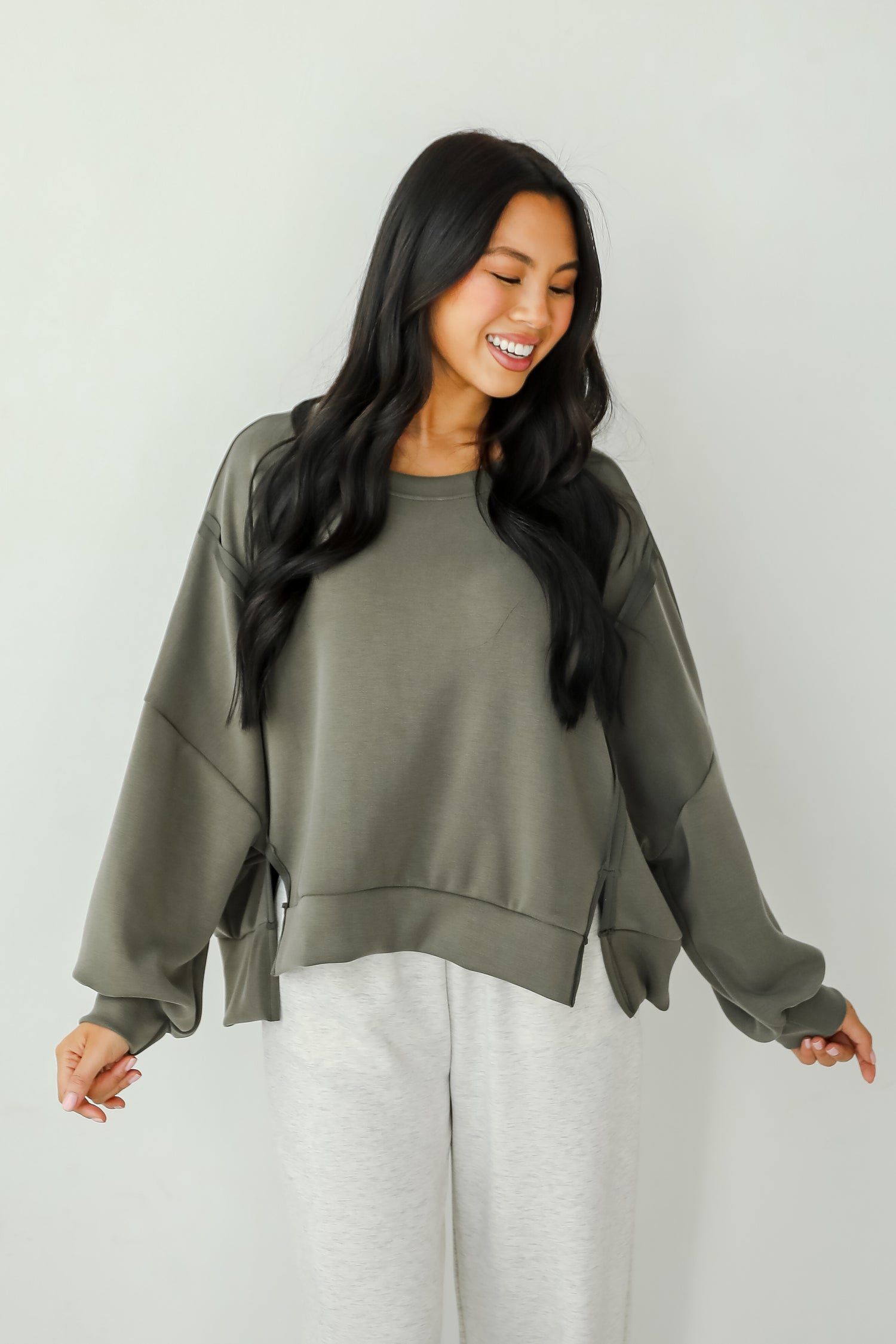 Ultra Air Soft Olive Pullover