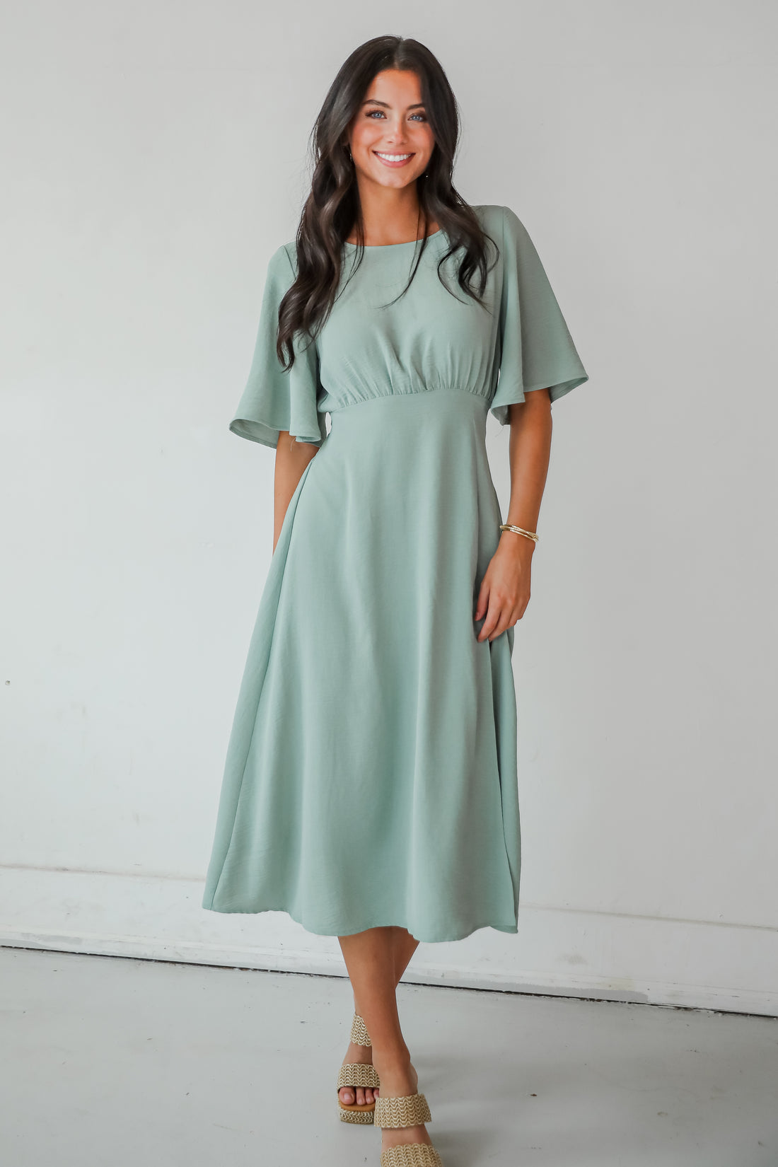 Immaculate Aura Sage Midi Dress