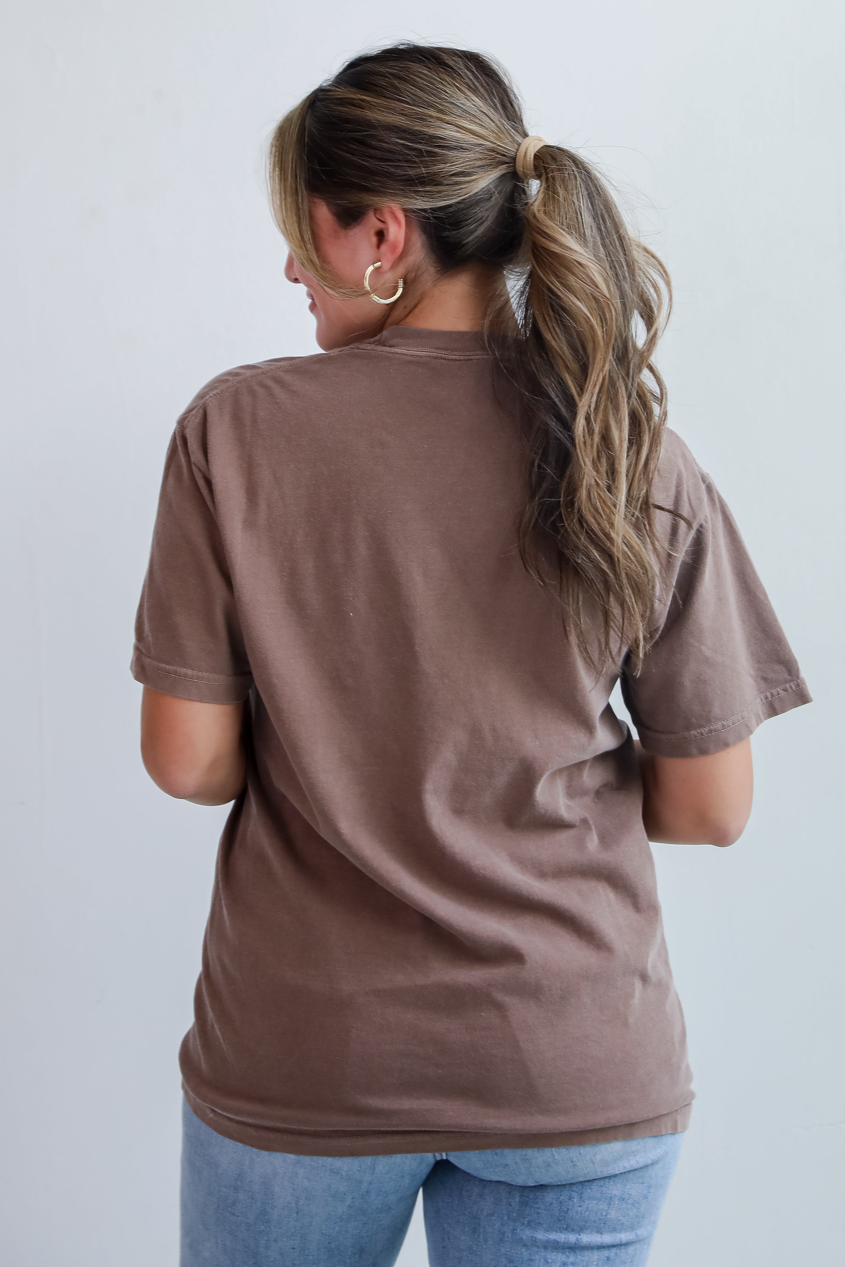 Brown Savannah Georgia Graphic Tee