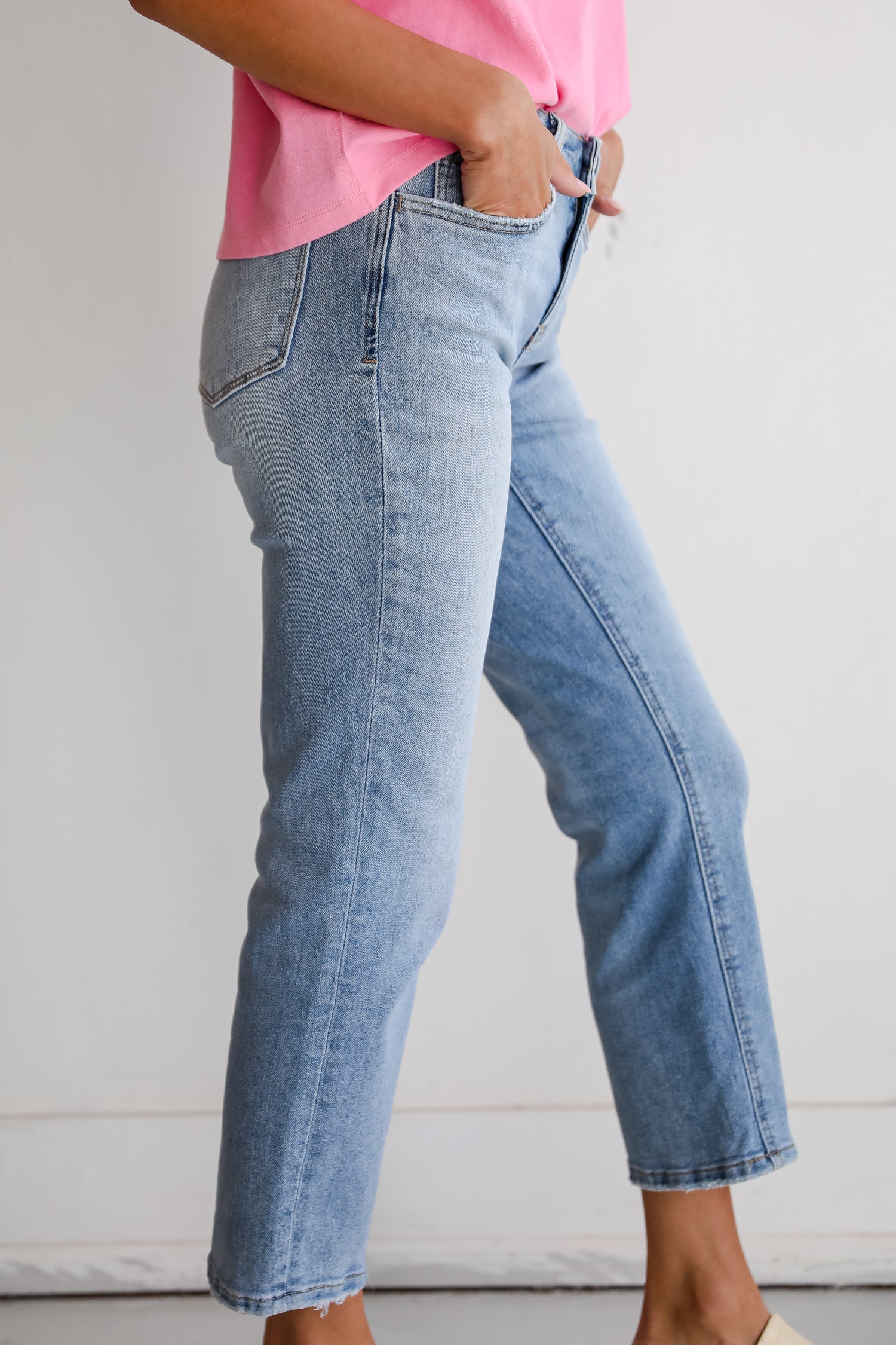 trendy Light Wash High-Rise Straight Leg Jeans