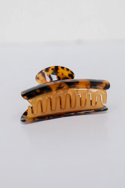 Elevated Touch Tortoise Acrylic Claw Hair Clip