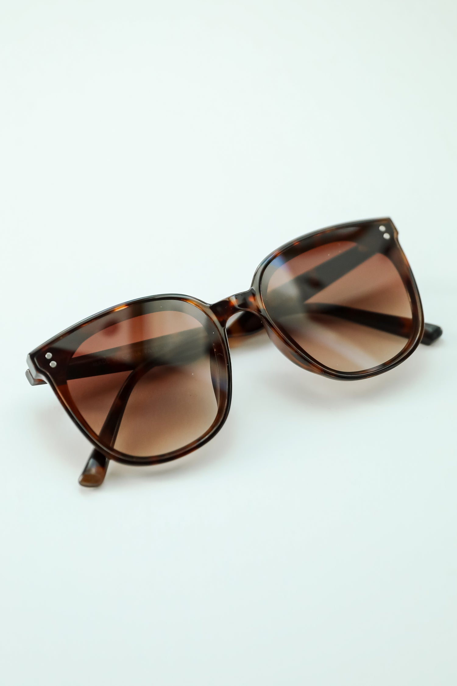 Pep Talk Tortoise Square Sunglasses