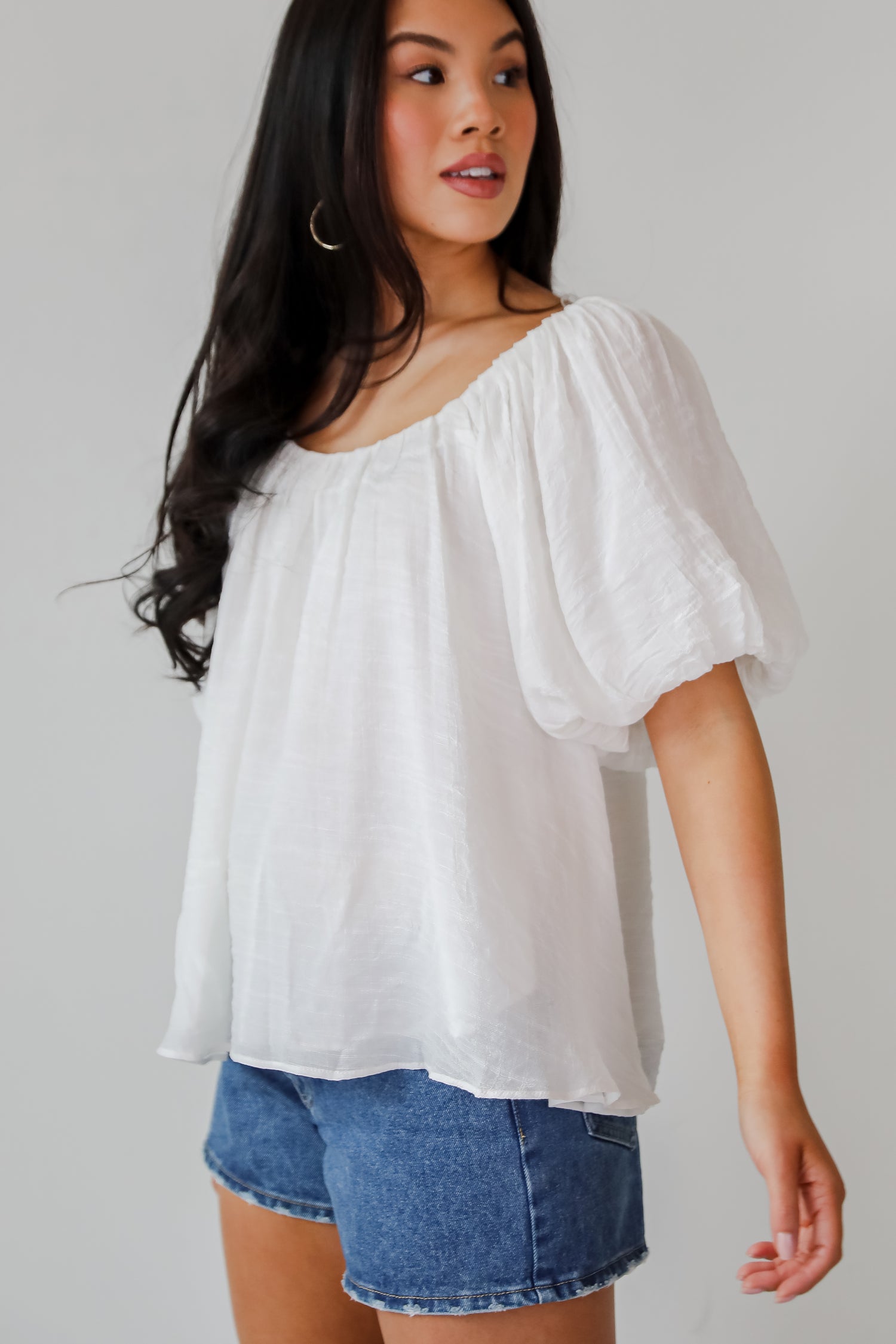 Simply Pretty White Puff Sleeve Blouse