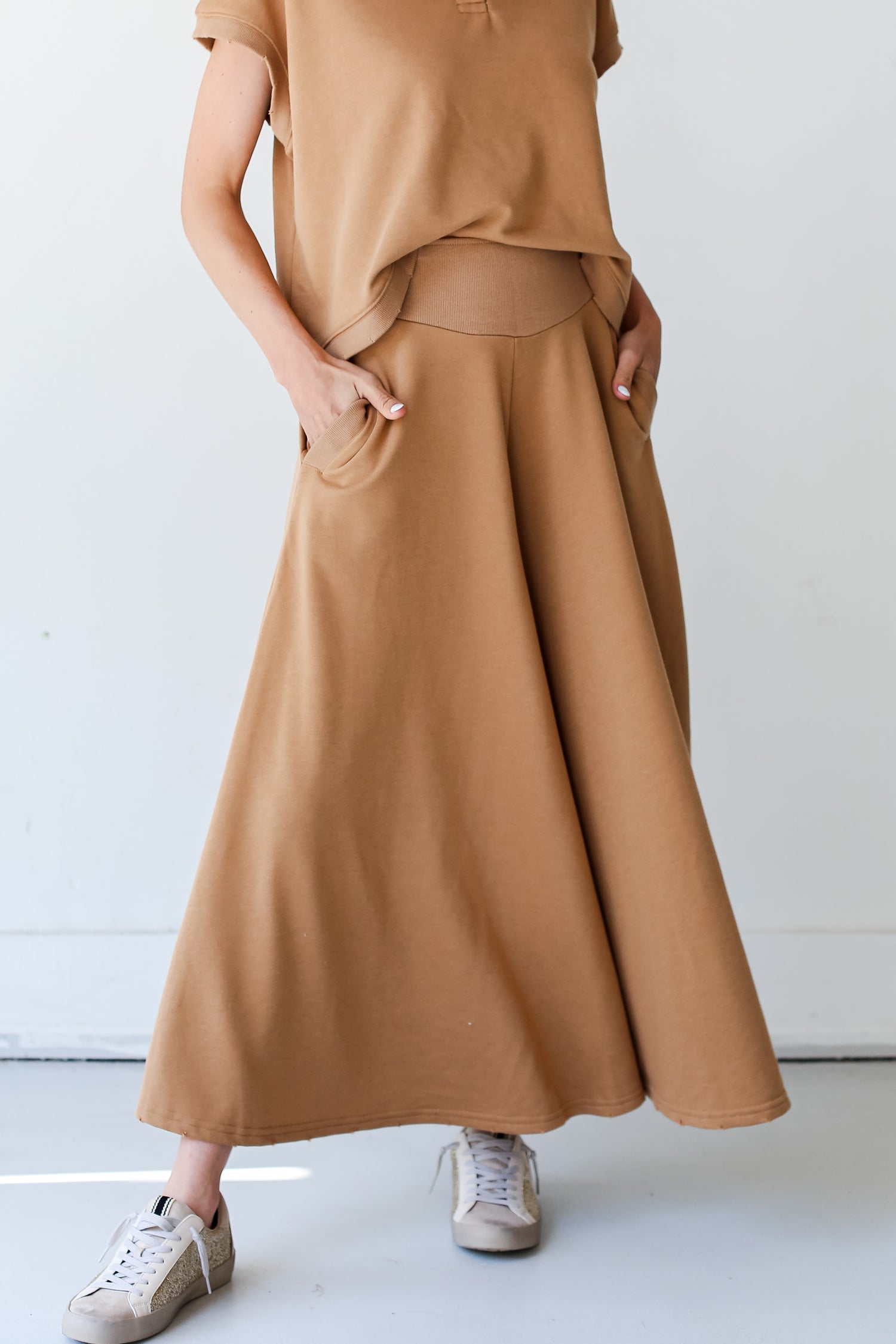 mocha Wide Leg Pants close up