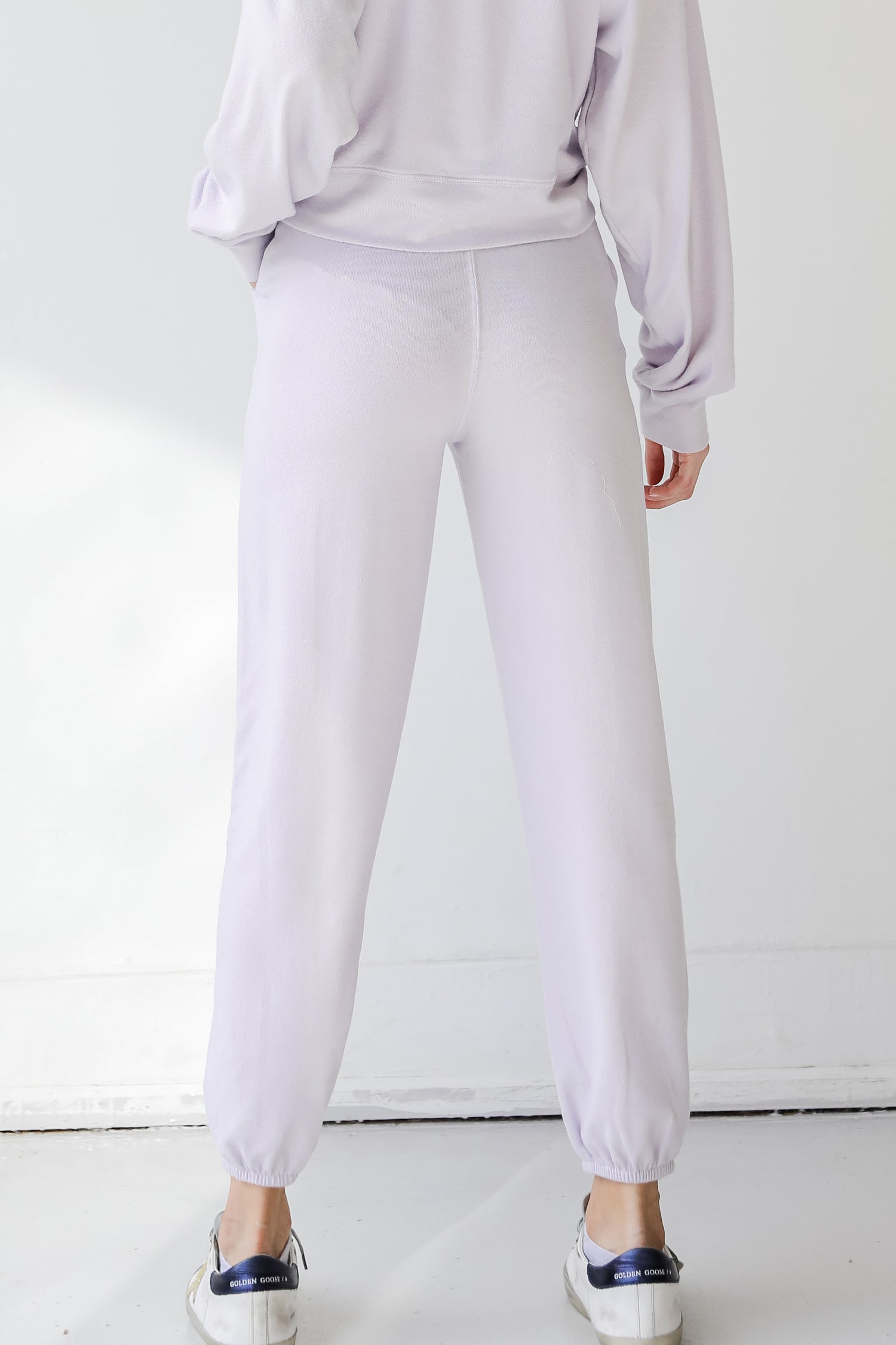 Joggers in lilac back view